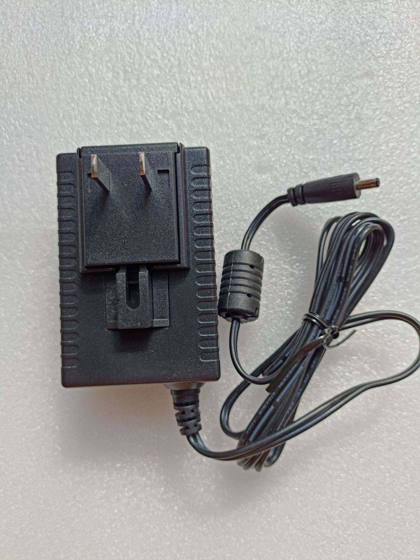 ADAPTER TECH阿达特5V3A电源适配器STD-05030V充电器头3.5*1.0MM - 图1