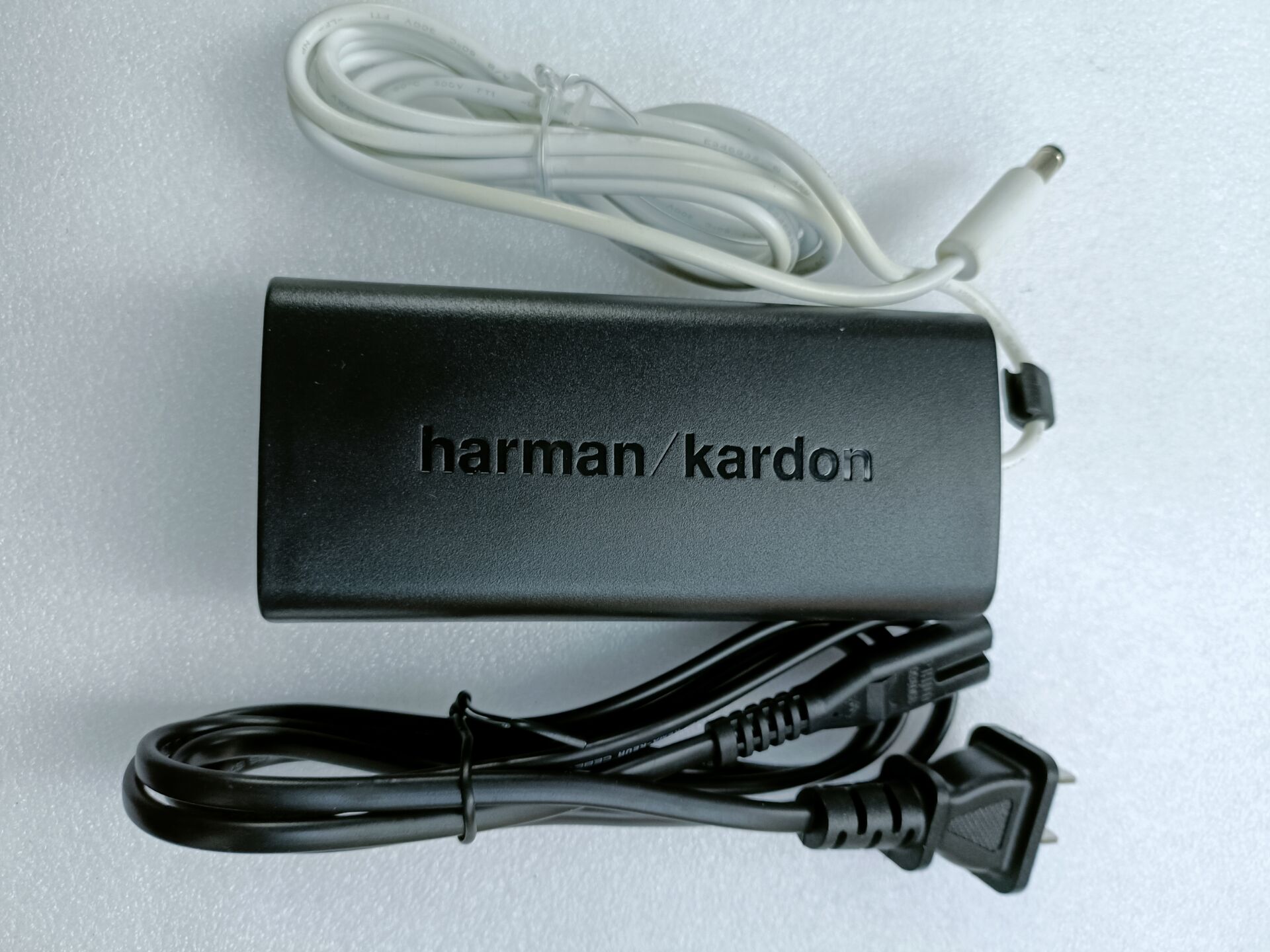 适用Harman Kardon哈曼卡顿音响电源19V3A翡翠音箱充电器适配器 - 图1