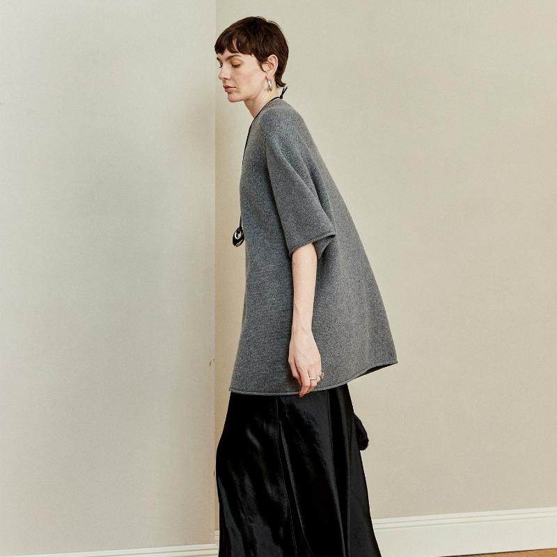 羊范柔糯亲肤山羊绒短袖女宽松廓形设计针织半袖大气简约卷边袖,淘宝优惠券,粉丝福利购,淘宝优惠卷