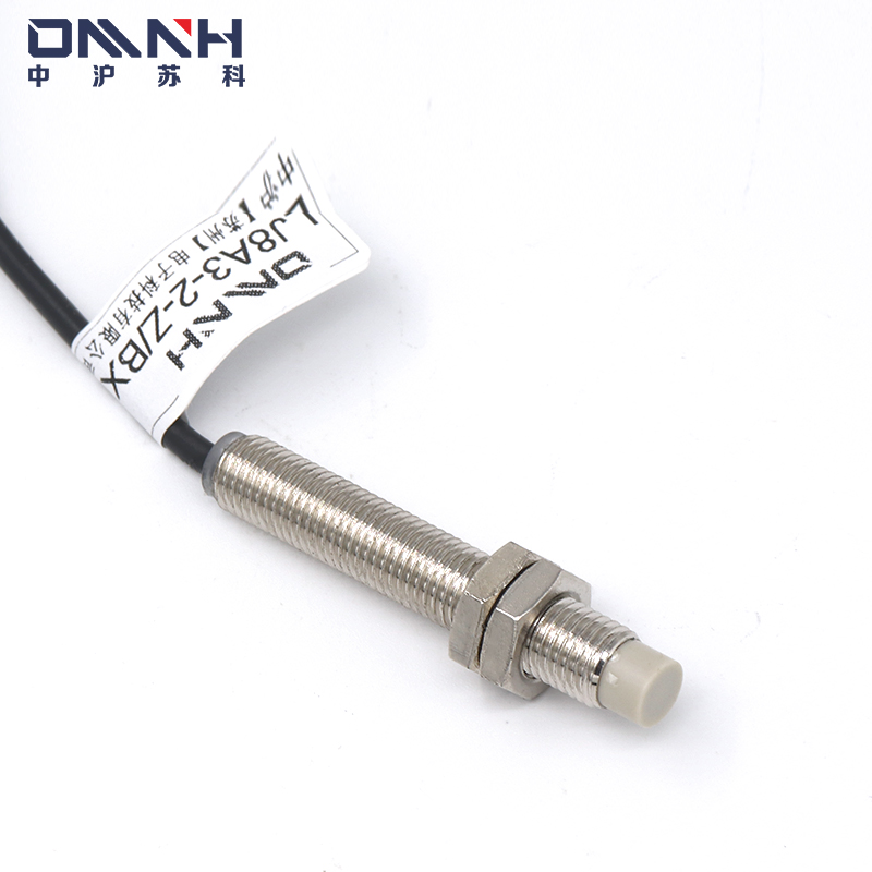 中沪M8接近开关 LJ8A3-2-Z/BX 三线NPN常开DC24V 12V电感式传感器