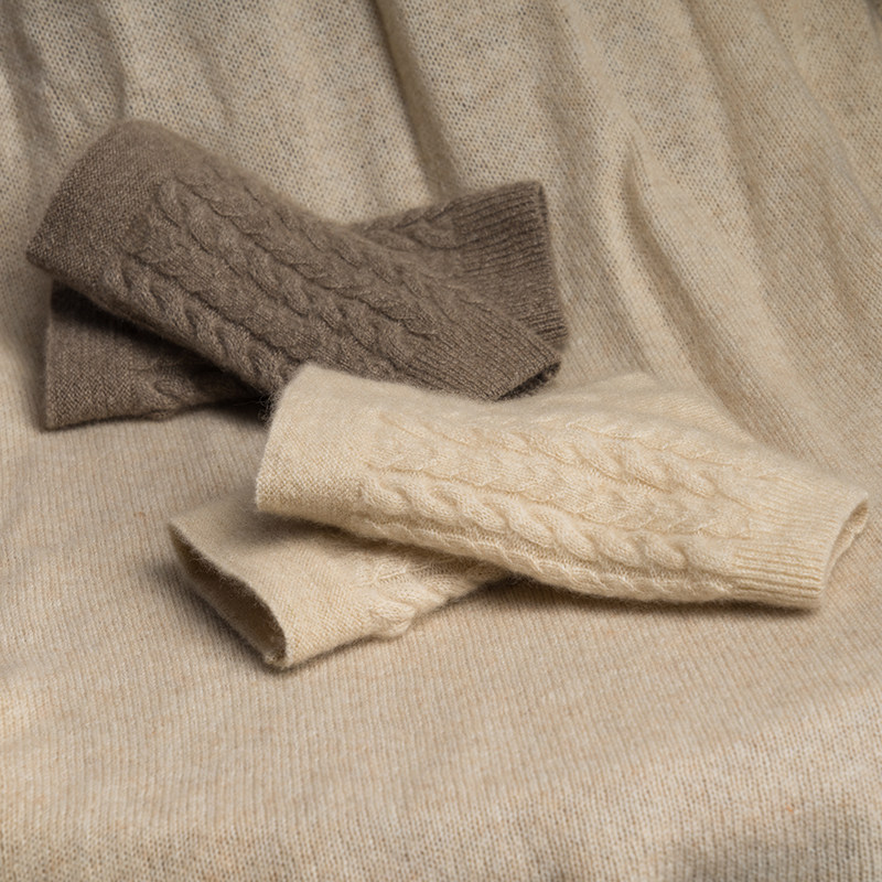 秋冬山羊绒半指手套女保暖绞花针织漏指时尚防寒学生写字手套护腕,淘宝优惠券,粉丝福利购,淘宝优惠卷