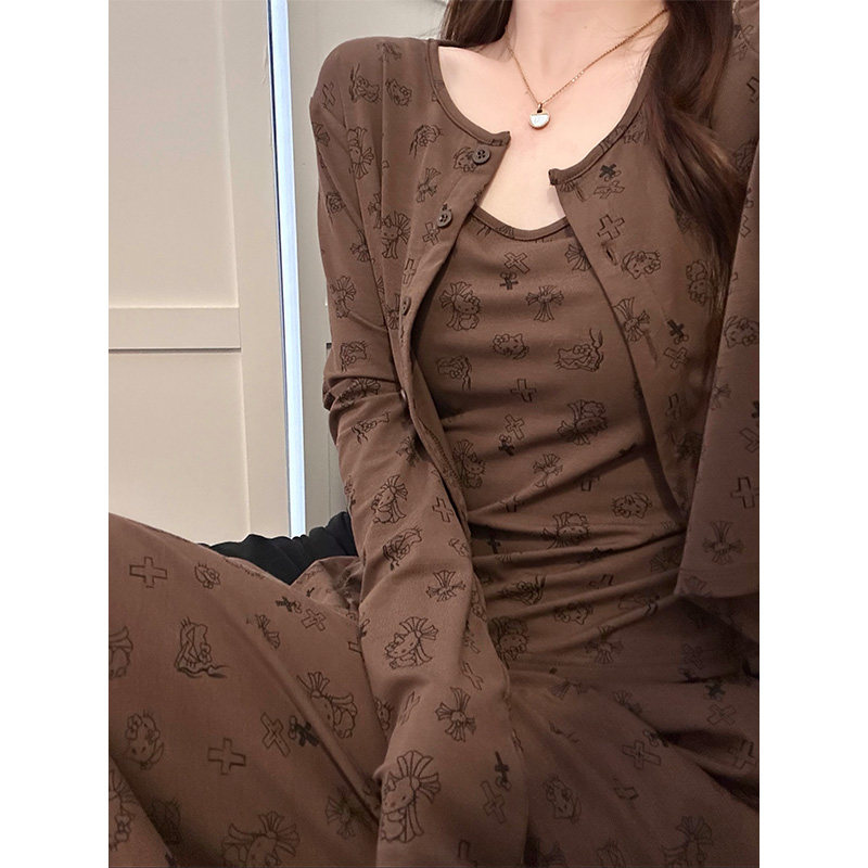 美拉德纯欲卡通睡衣女秋冬季吊带长袖长裤家居服可外穿三件套装,淘宝优惠券,粉丝福利购,淘宝优惠卷