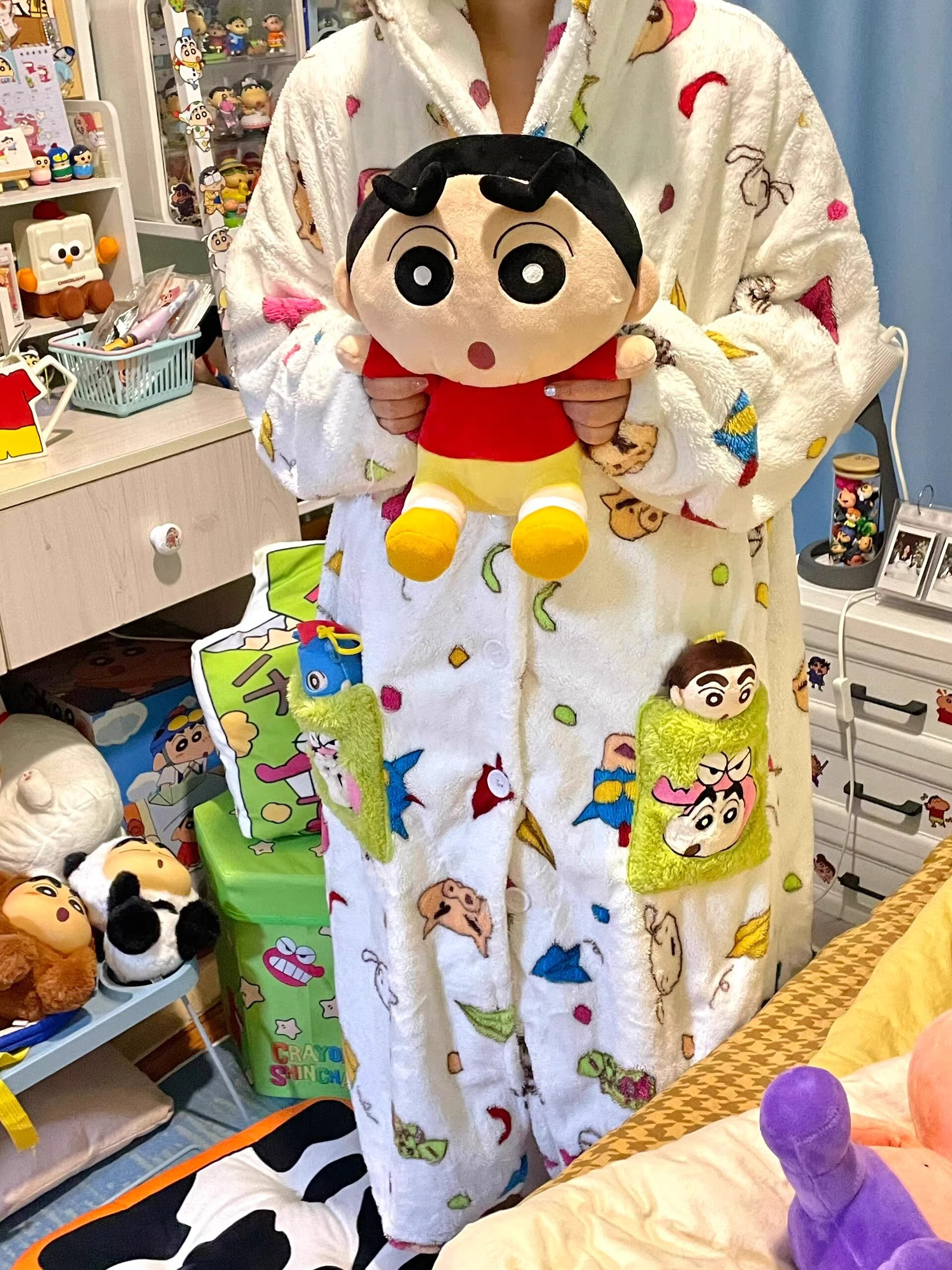 卡通蜡笔小新印花珊瑚绒睡衣女冬款加绒加厚保暖家居睡裙大码睡袍,淘宝优惠券,粉丝福利购,淘宝优惠卷