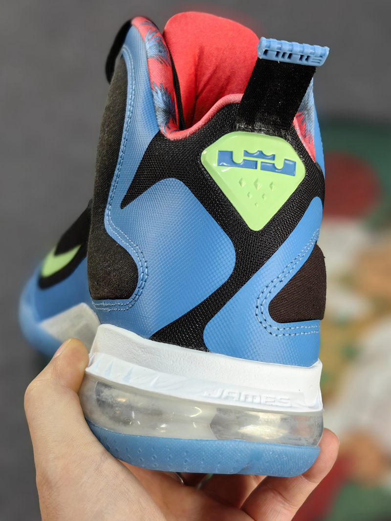 Nike LeBron LBJ9 詹姆斯9南海岸 复刻黑蓝粉篮球鞋DO5838-001 - 图2