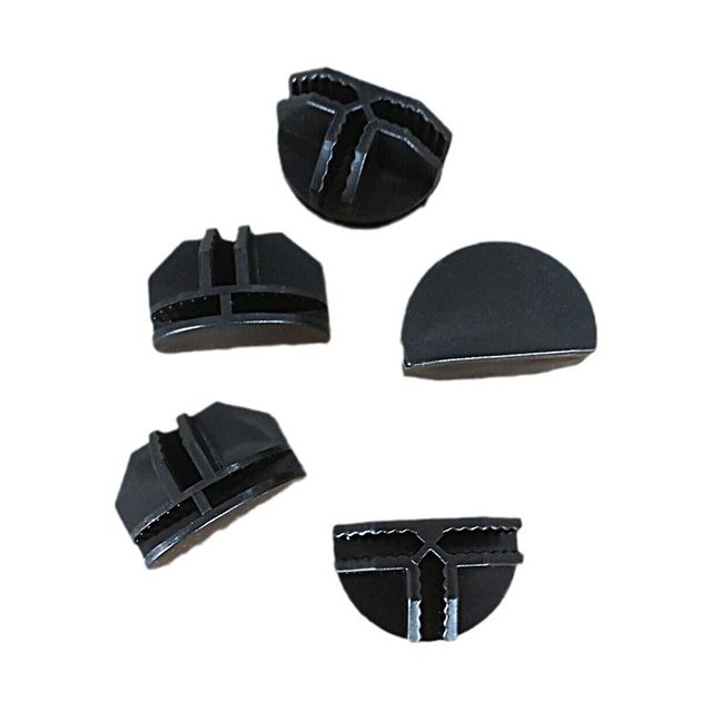 Wardrobe buckle pet cage assembly buckle