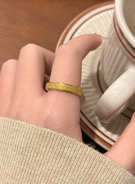 金色磨砂戒指女钛钢不掉色小众设计百搭食指尾戒网红情侣对戒手饰