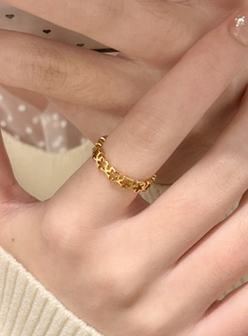 跨境爆款星形简约镂空五角星戒指女精致百搭设计钛钢不掉色食指环