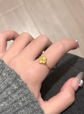 跨境简约四叶草小花戒指女钛钢不掉色简约素圈小众设计百搭食指环