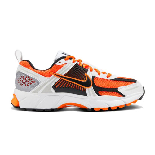 NIKE/耐克 男大童VOMERO5（GS）儿童休闲运动复刻鞋 HF6998-800 - 图0
