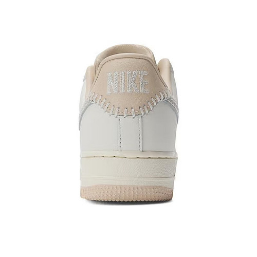 NIKE/耐克 女子WMNS AIR FORCE 1'07运动休闲板鞋 HV1813-001 - 图1