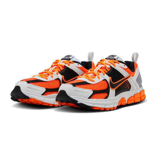 NIKE/耐克 男大童VOMERO5（GS）儿童休闲运动复刻鞋 HF6998-800 - 图1