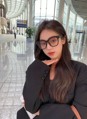 GENTLEMOLE防紫外线方形素颜