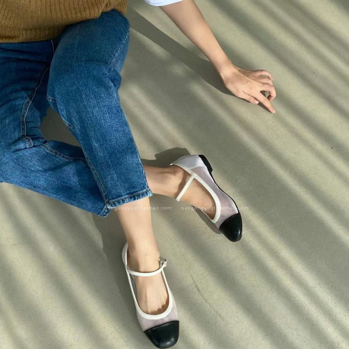 韩国东大门女鞋2025夏chic减龄圆头网纱拼接一字带平底玛丽珍凉鞋,淘宝优惠券,粉丝福利购,淘宝优惠卷