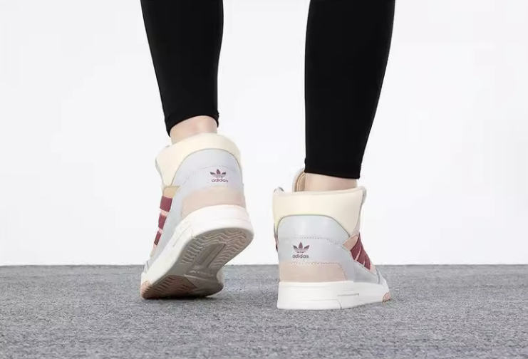 Adidas阿迪达斯三叶草23休闲女鞋舒适运动实战训练篮球鞋HR1419 - 图1