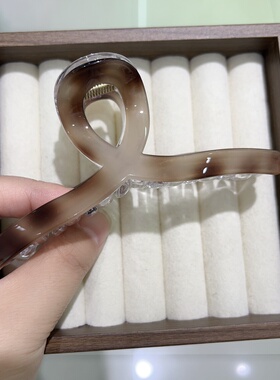 新款醋酸板材高级感时尚抓夹女式后脑勺盘发鲨鱼夹多发量发抓饰品