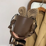 Сумка через плечо с бантиком, модная сумка на одно плечо, изысканный стиль, коллекция 2022, популярно в интернете