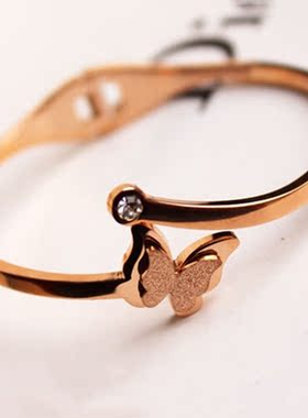 磨砂蝴蝶有钻钛钢镀18K金手环