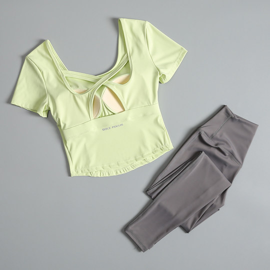 Professional yoga clothing suit for women with chest pad sports short sleeves