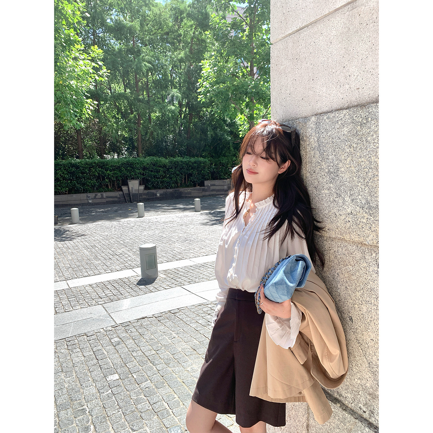 现货【AHY】巴黎假日100天丝圆领显瘦压褶花边喇叭袖白衬衫女新品,淘宝优惠券,粉丝福利购,淘宝优惠卷