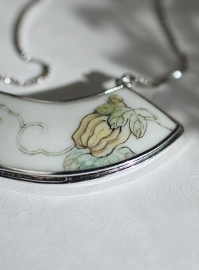 纯银镶嵌古瓷片吊坠五折