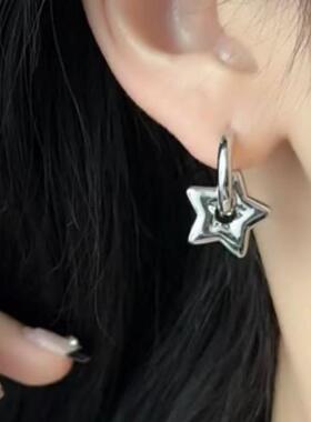 欧美时尚一款两戴星星耳环简约冷淡风五角星银色耳扣女高级感耳扣