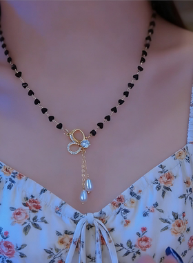 黑色冷淡风爱心蝴蝶结珍珠锁骨链