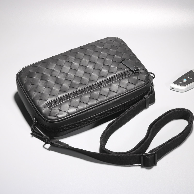 2021新款潮牌单肩小巧男真皮斜挎包 力豪男士包袋