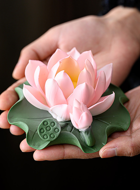 秦垚陶瓷莲花香插摆件