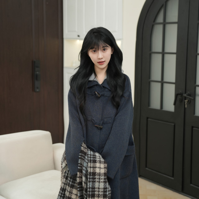 Korean style double-sided wool coat looks slimming in autumn and winter