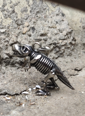 化石霸王龙钛钢吊坠项链