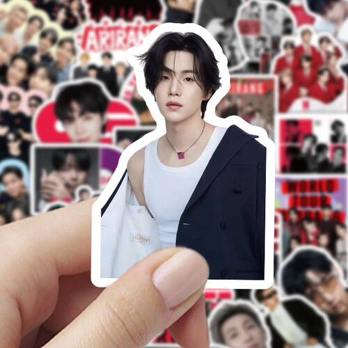 102张男团BTS贴纸氛围感偶像男神周边帅照diy桌面手机壳贴画自粘 - 图2