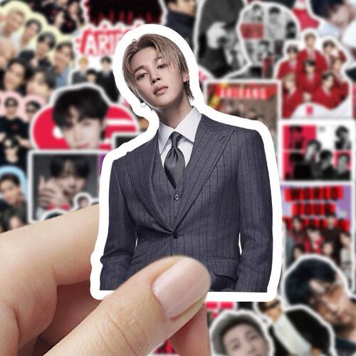 102张男团BTS贴纸氛围感偶像男神周边帅照diy桌面手机壳贴画自粘 - 图0