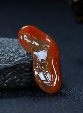 天然遇贵人吊坠原石凉山南红玛瑙