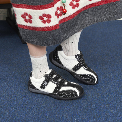 玛速主义2026新款魔术贴小众设计感德训鞋女夏平底板鞋运动小白鞋 - 图2