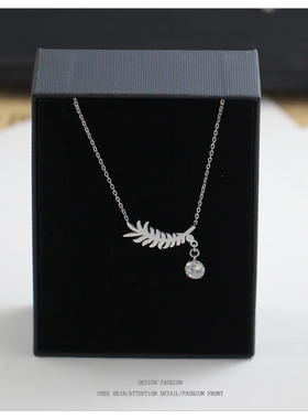 闪钻叶子项链女颈链饰品锁骨链送女友闺蜜简约气质吊坠2025年新款
