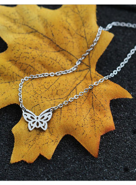 批 发洗不掉色镂空蝴蝶吊坠锁骨链高级感轻奢小众项链女颈链配饰