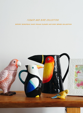 孤品手绘热带雨林陶瓷花鸟摆件