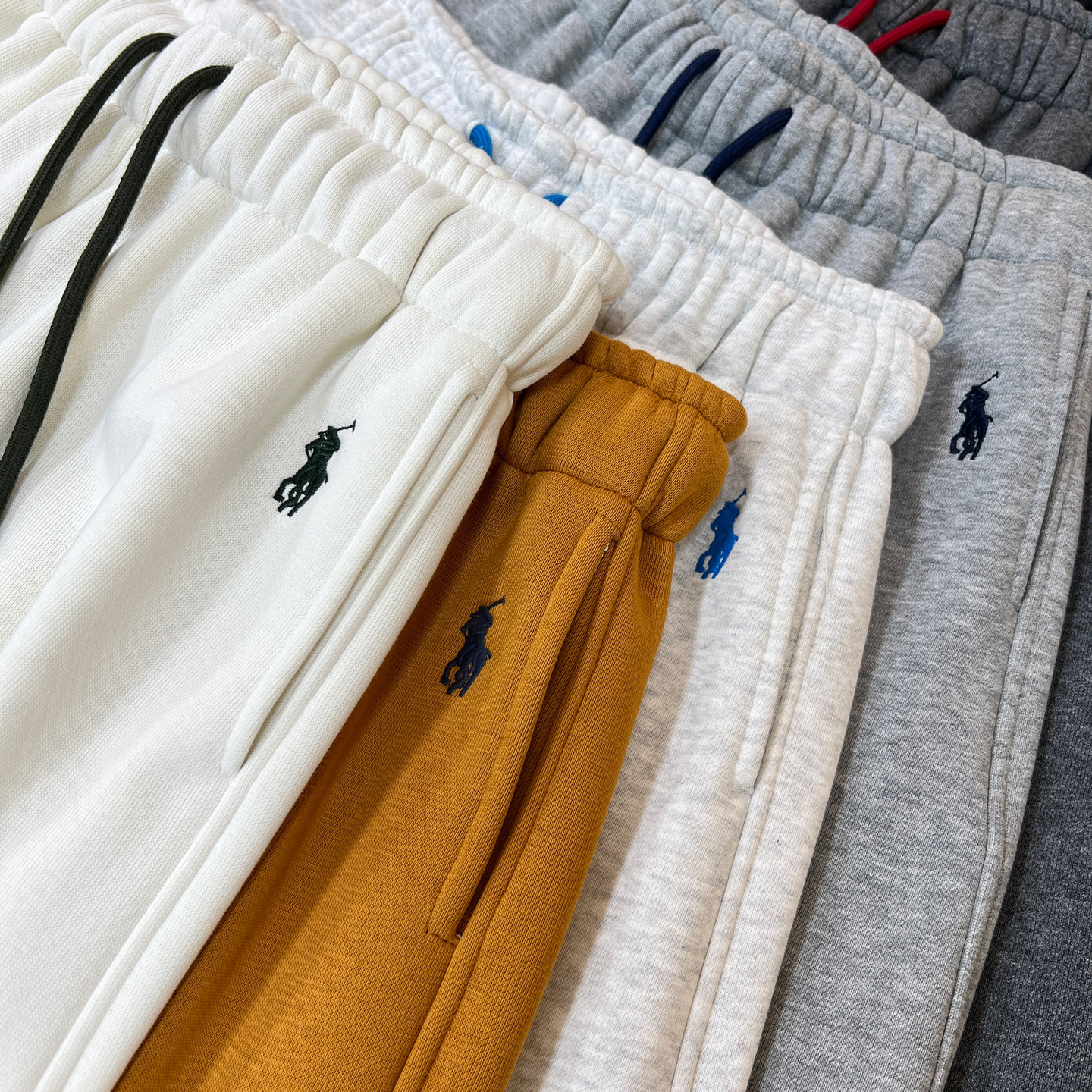 加绒加厚保暖垂坠感拖地香蕉裤冬季小马刺绣松紧腰阔腿弯刀卫裤女,淘宝优惠券,粉丝福利购,淘宝优惠卷