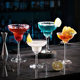 Cocktail ແກ້ວອິນເຕີເນັດສະເຫຼີມສະຫຼອງປະສົມປະສານທີ່ກໍານົດໄວ້ martini