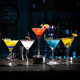 Cocktail ແກ້ວອິນເຕີເນັດສະເຫຼີມສະຫຼອງປະສົມປະສານທີ່ກໍານົດໄວ້ martini
