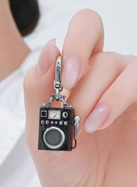 新款立体复古珐琅釉黑色收音机吊坠设计话筒K歌机项链精致锁骨链