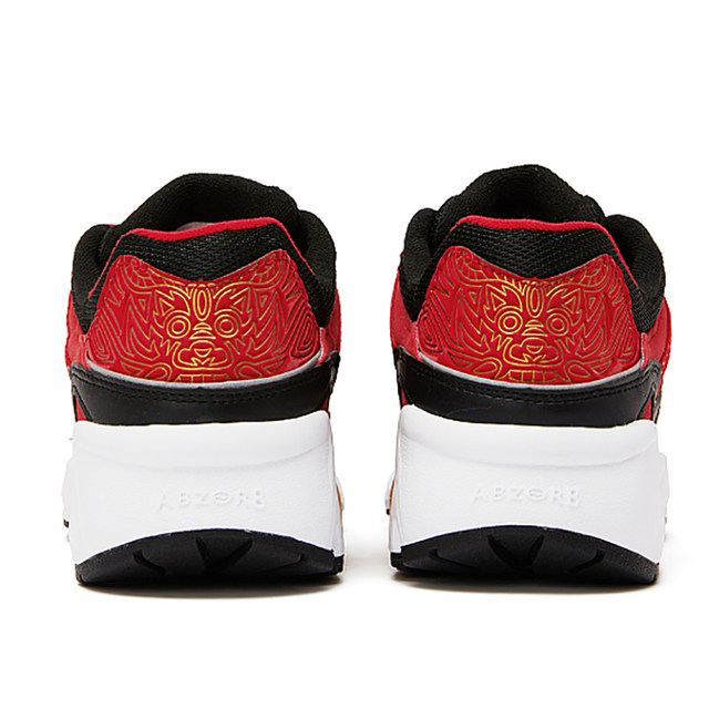 red non slip shoes