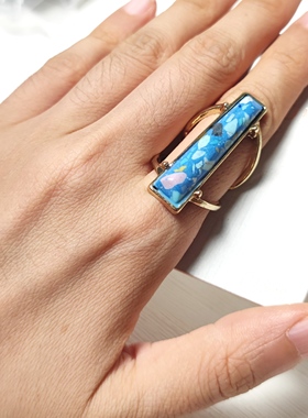 英国ts及同厂男女中性款蓝色仿石镶嵌长方形戒指