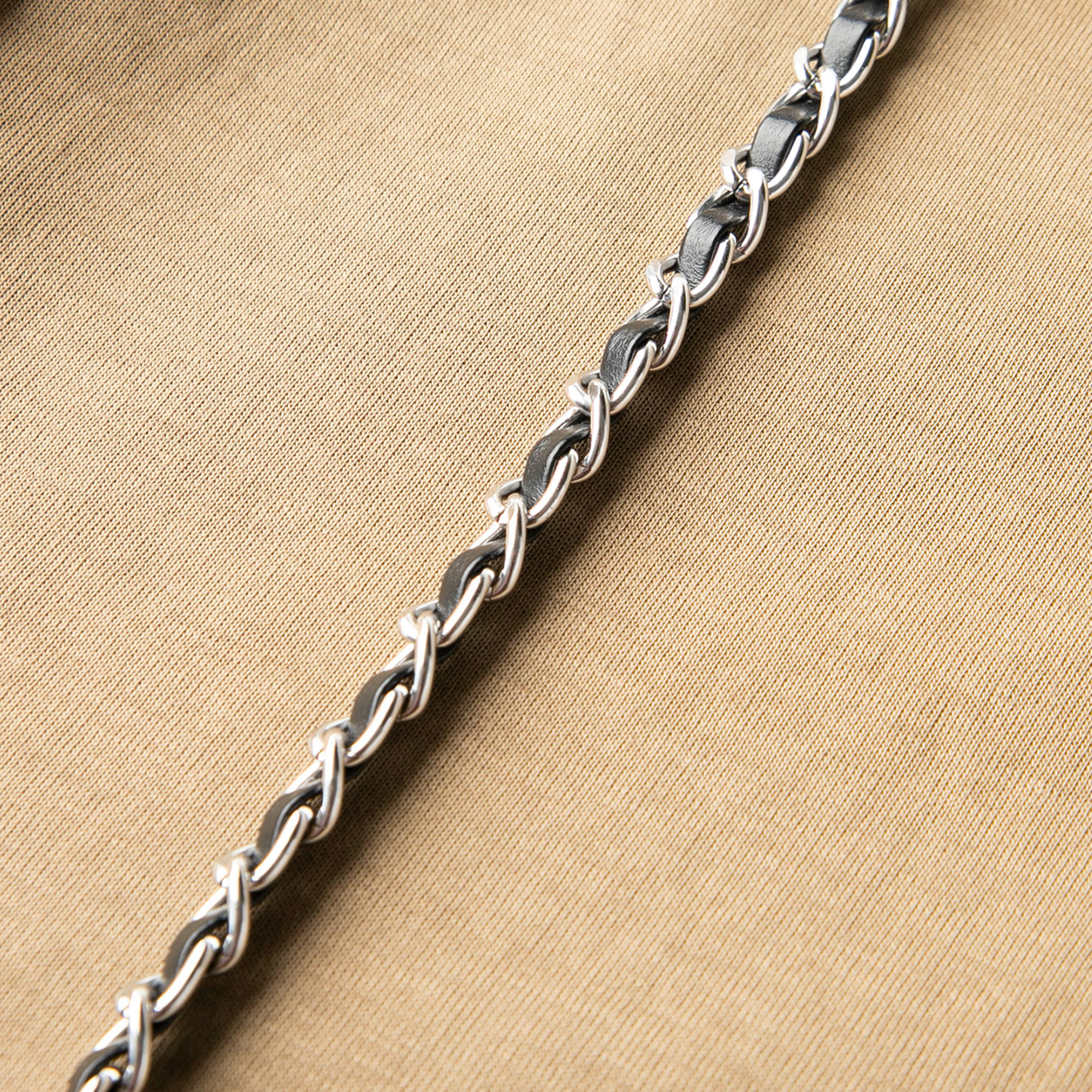  BASICHOUSE旗舰连衣裙