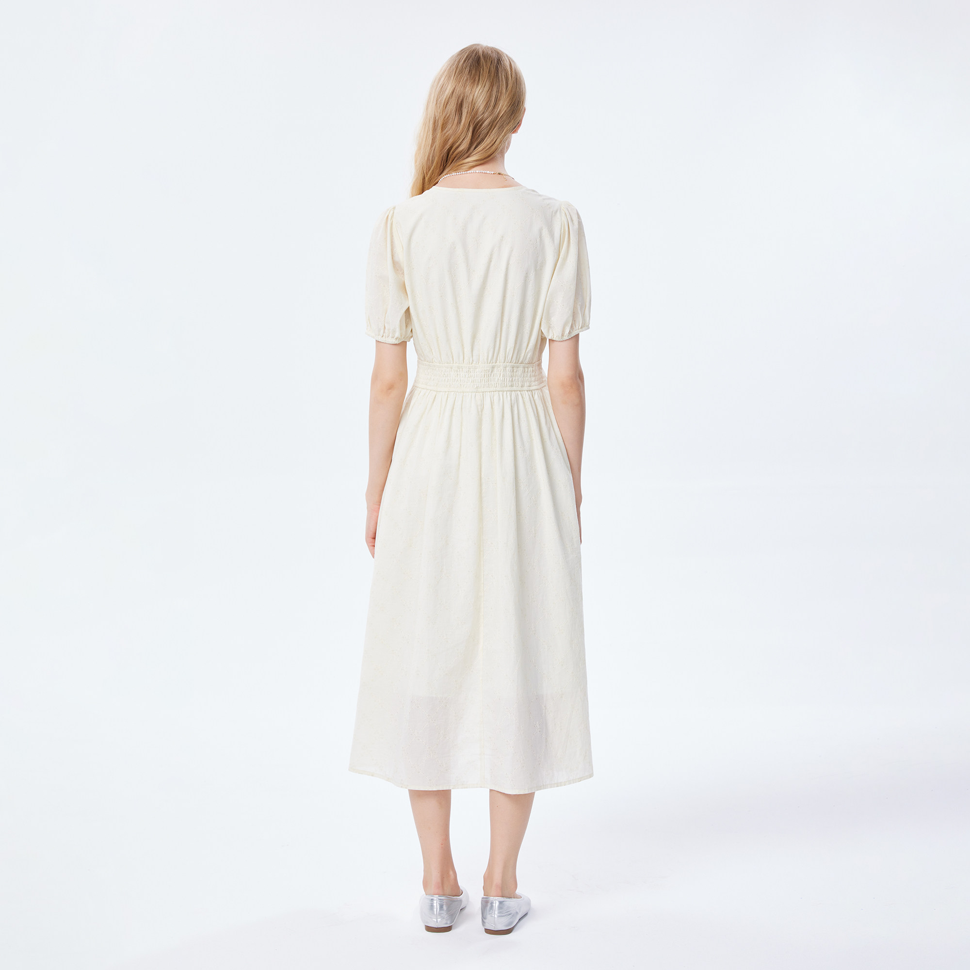  BASICHOUSE旗舰连衣裙