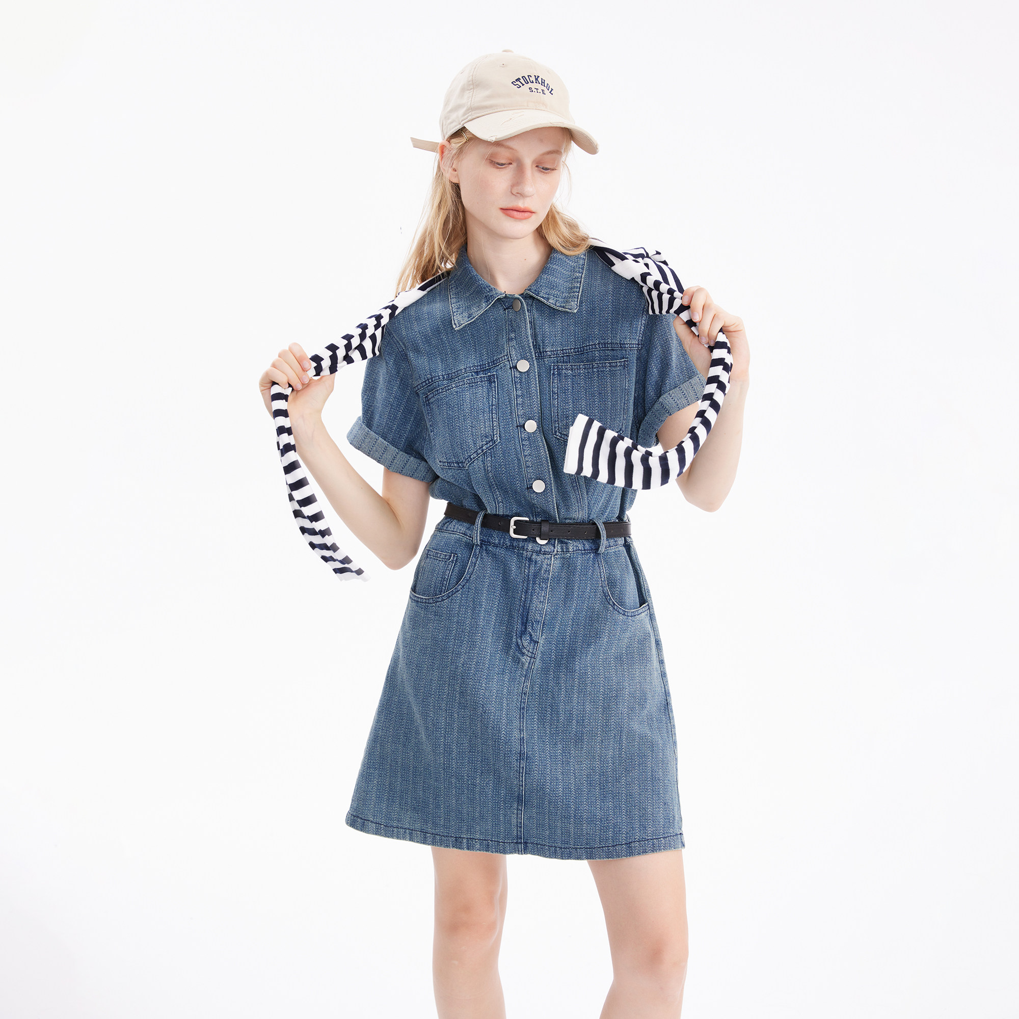  BASICHOUSE旗舰连衣裙