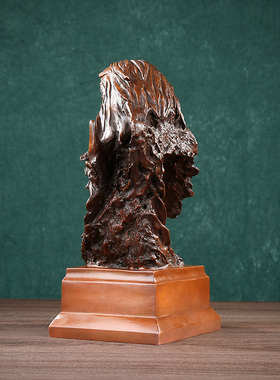 紫铜《鹰首》摆件大展宏图