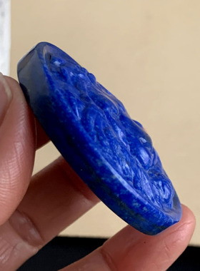 天然青金石圆牌雕刻狮子头吊坠