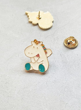 卡通精致独角兽金属胸针飞马金属徽章送朋友礼物背包饰品