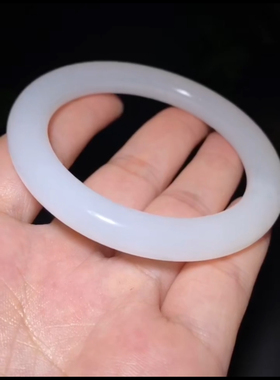新疆和田玉籽料手镯 白度一级 玉质油润 内径54mm 性价比非常高